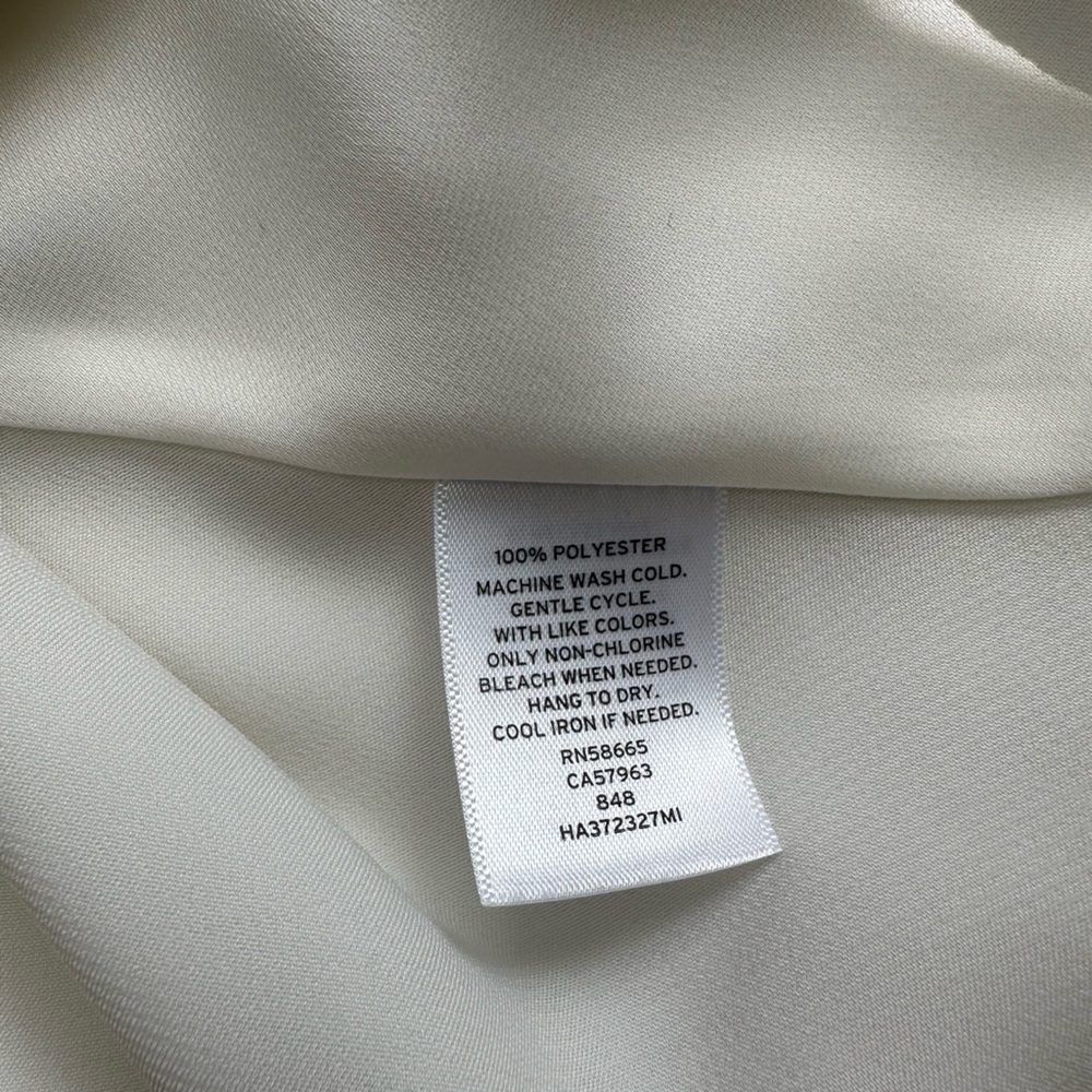 Halgen Shell Women’s Top - Picture 4 of 7